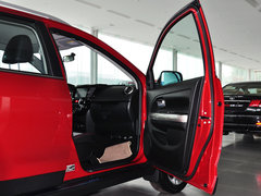 2014款 1.5L 手动 两驱豪华型 5座
