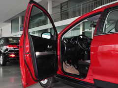 2014款 1.5L 手动 两驱豪华型 5座