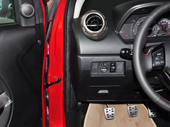2014款 1.5L 手动 两驱豪华型 5座