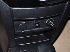 2014款 1.5L 手动 两驱豪华型 5座