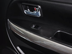 2014款 1.5L 手动 两驱豪华型 5座