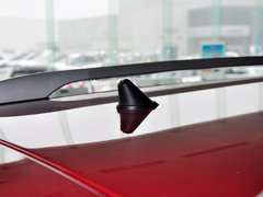 2014款 1.5L 手动 两驱豪华型 5座