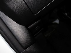 2014款 1.5L 手动 两驱舒适型 5座