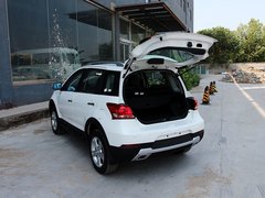 2014款 1.5L 手动 两驱舒适型 5座