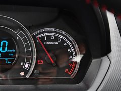 2014款 1.5L 手动 两驱舒适型 5座