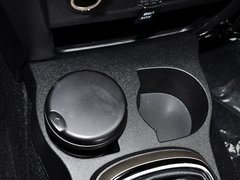 2014款 1.5L 手动 两驱舒适型 5座