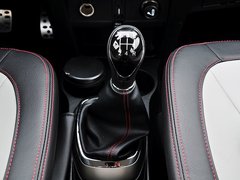 2014款 1.5L 手动 两驱舒适型 5座