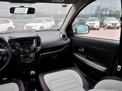 2014款 1.5L 手动 两驱舒适型 5座