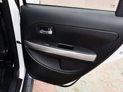 2014款 1.5L 手动 两驱舒适型 5座