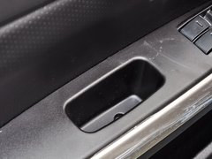 2014款 1.5L 手动 两驱舒适型 5座