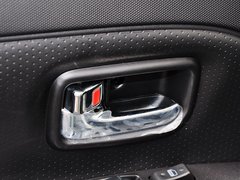 2014款 1.5L 手动 两驱舒适型 5座