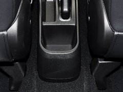 2014款 1.5L 手动 两驱舒适型 5座