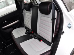 2014款 1.5L 手动 两驱舒适型 5座