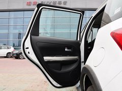 2014款 1.5L 手动 两驱舒适型 5座