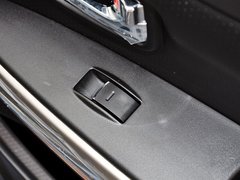 2014款 1.5L 手动 两驱舒适型 5座