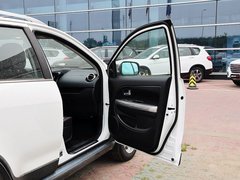 2014款 1.5L 手动 两驱舒适型 5座