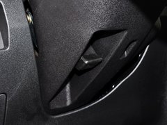 2014款 1.5L 手动 两驱舒适型 5座