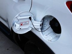 2014款 1.5L 手动 两驱舒适型 5座