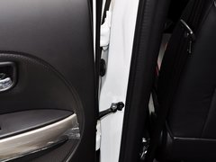 2014款 1.5L 手动 两驱舒适型 5座
