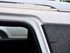 2014款 1.5L 手动 两驱舒适型 5座