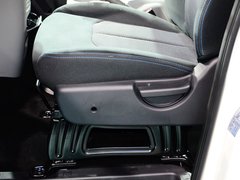 2015款 2.0L 手动 豪华智能型