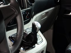2015款 2.0L 手动 豪华智能型