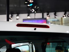 2015款 2.0L 手动 豪华智能型