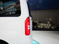2015款 2.0L 手动 豪华智能型