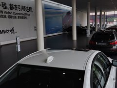 2014款 328i 运动设计套装