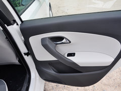 2014款 1.6L 自动 舒适版