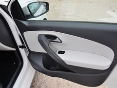 2014款 1.6L 自动 舒适版