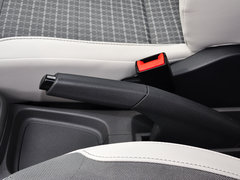2014款 1.6L 自动 舒适版