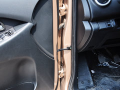 2012款 1.5L 手动 标准版标准型 5座