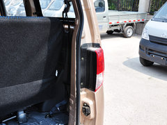 2012款 1.5L 手动 标准版标准型 5座