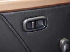 2012款 1.5L 手动 标准版标准型 5座