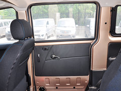 2012款 1.5L 手动 标准版标准型 5座