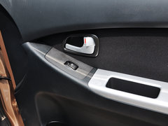 2012款 1.5L 手动 标准版标准型 5座