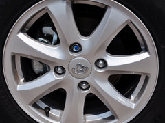 2012款 1.5L 手动 标准版标准型 5座