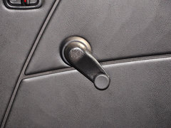 2012款 1.3L 手动 标准版基本型 5座