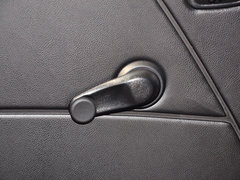 2012款 1.3L 手动 标准版基本型 5座