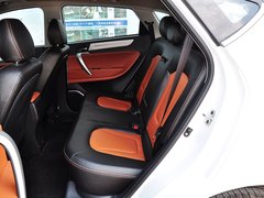 2014款 2.0T 手动 领航版 5座