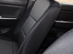 2014款 330 1.5L 手动 基本型DK15
