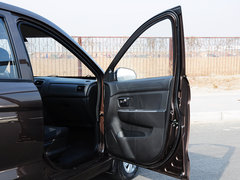 2014款 330 1.5L 手动 基本型DK15