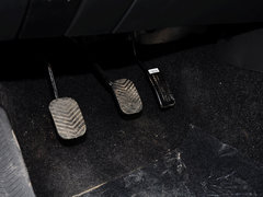 2014款 330 1.5L 手动 基本型DK15