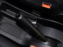 2014款 330 1.5L 手动 基本型DK15