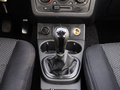 2014款 330 1.5L 手动 基本型DK15