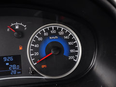 2014款 330 1.5L 手动 基本型DK15