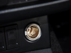 2014款 330 1.5L 手动 基本型DK15