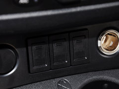 2014款 330 1.5L 手动 基本型DK15