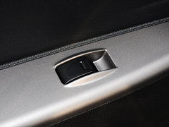 2014款 330 1.5L 手动 基本型DK15
